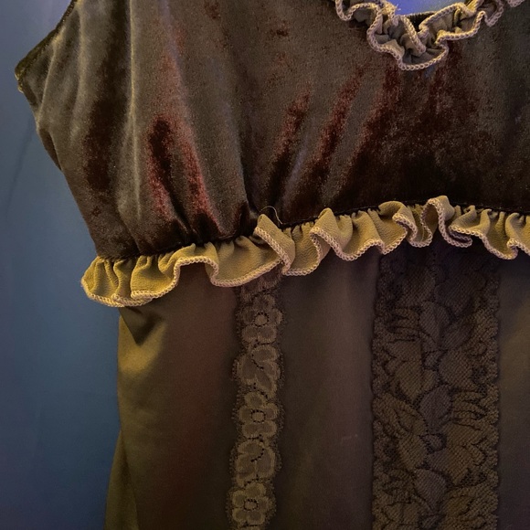 Olive green velvet and lace Cami tank top - Picture 4 of 5